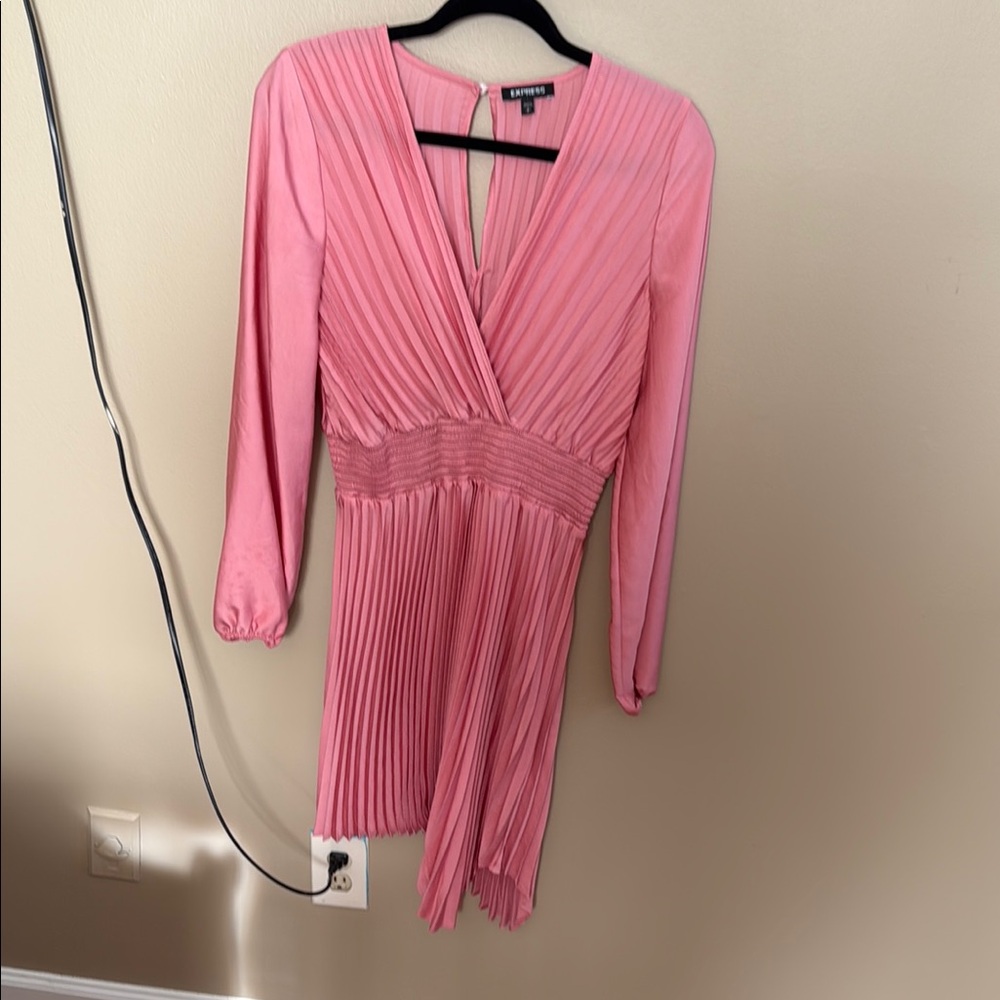 Pink Long-Sleeve Pleated Dress